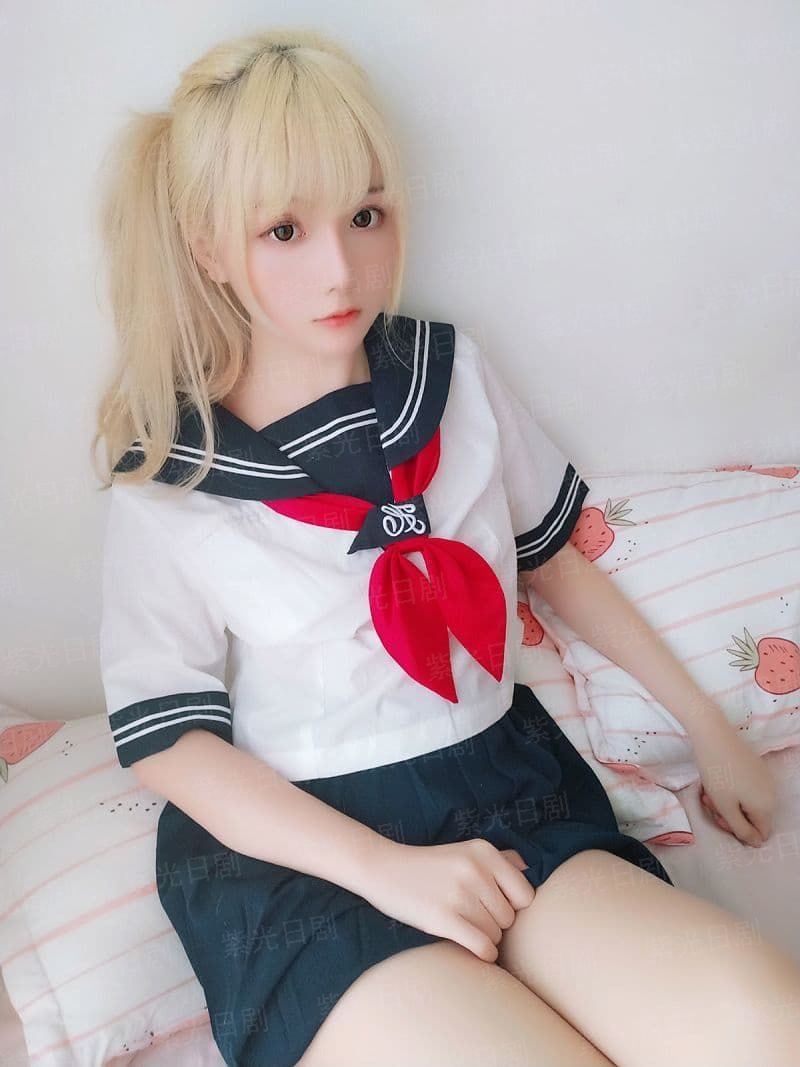 双胞胎姐妹